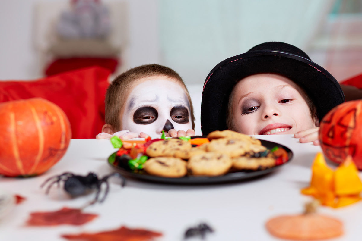 Trick or Teeth: Spooktacular Tips for a Healthy Smile!