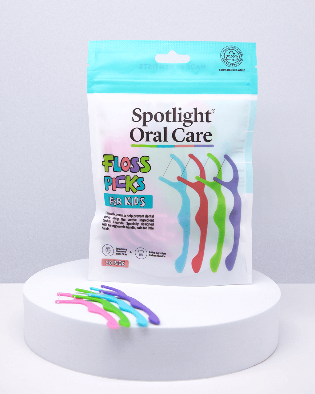 Children's floss picks featuring extra strong textured Tri-Active Floss and ergonomic handles made from 100% recyclable plastic for effective plaque removal​