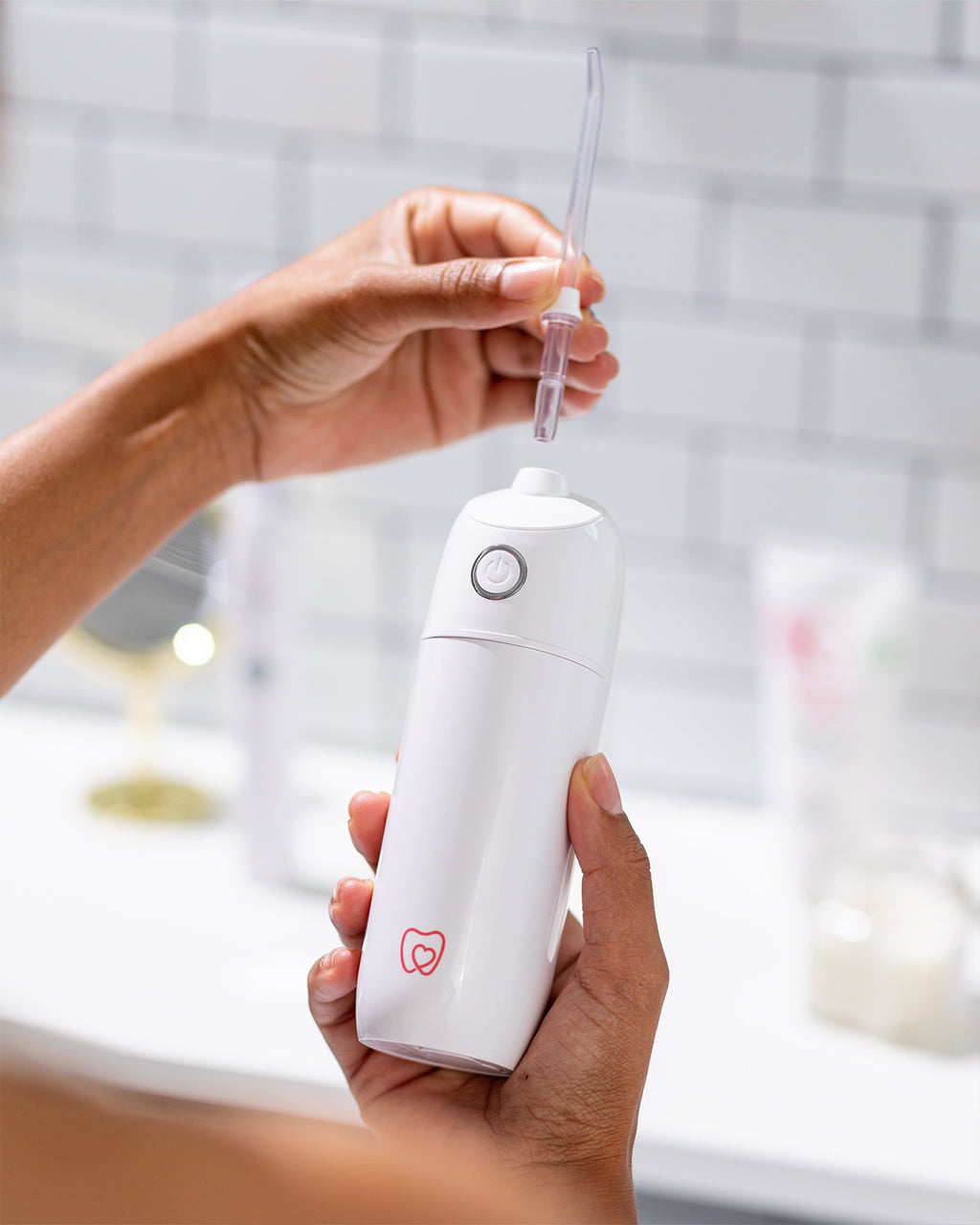 Dentist-developed replacement tips designed to enhance your water flossing experience by targeting plaque, improving gum health, and tackling bad breath​